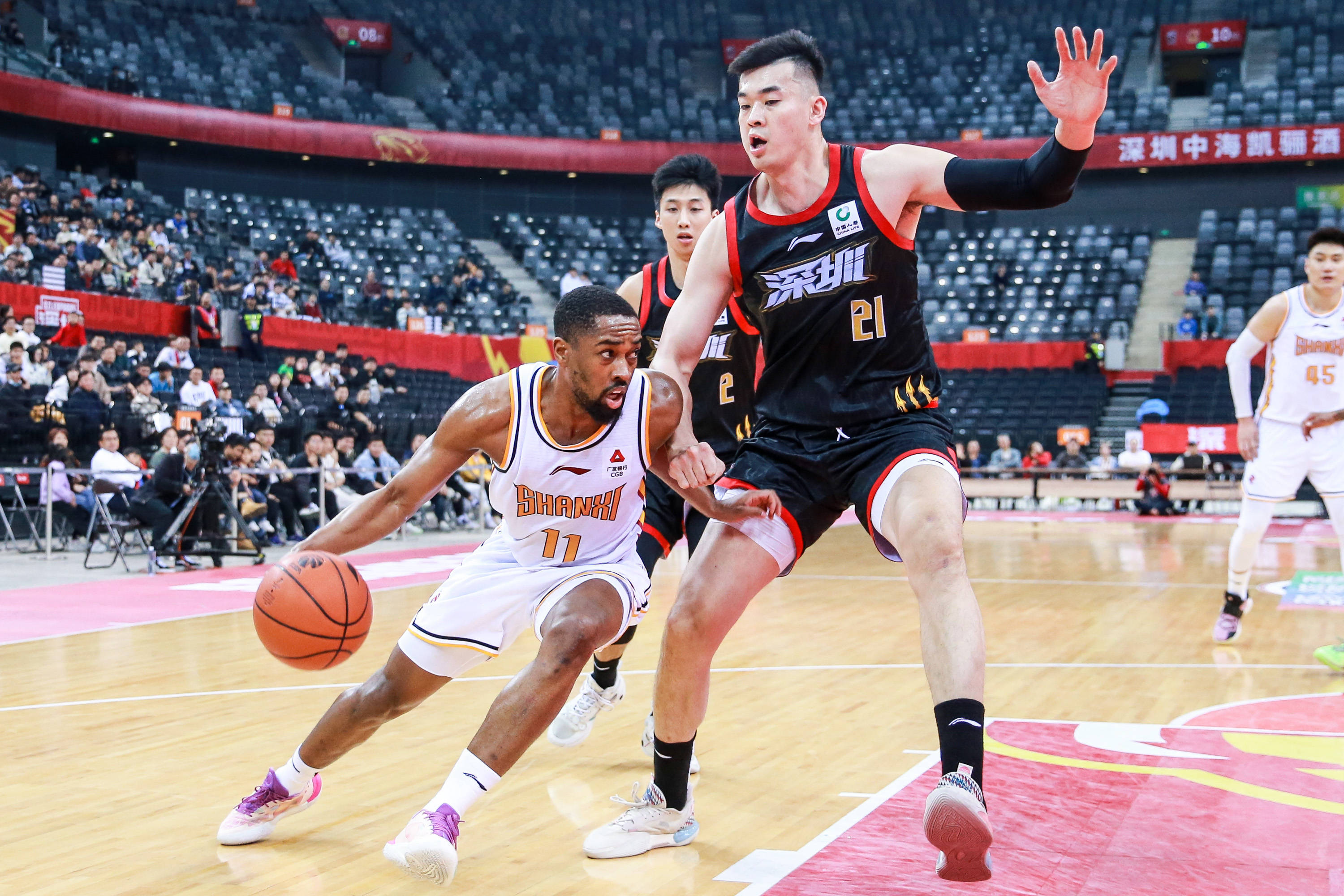 养年轻球员 养年轻球员