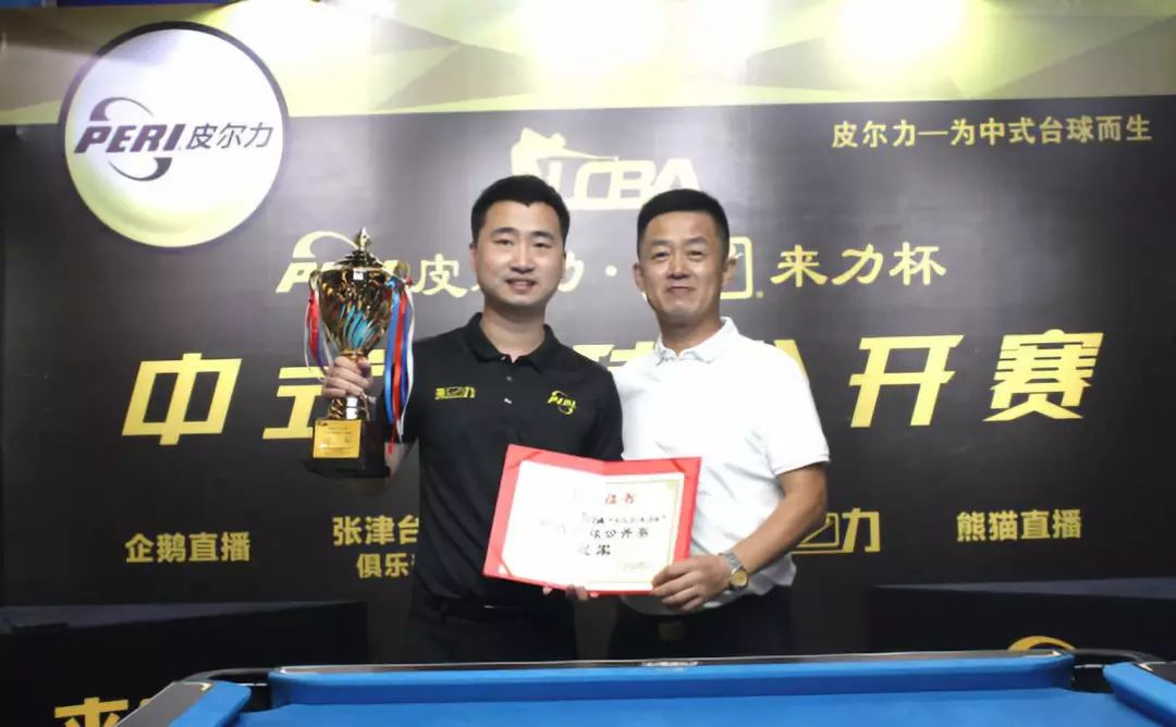 戴维斯迎来 戴维斯迎来