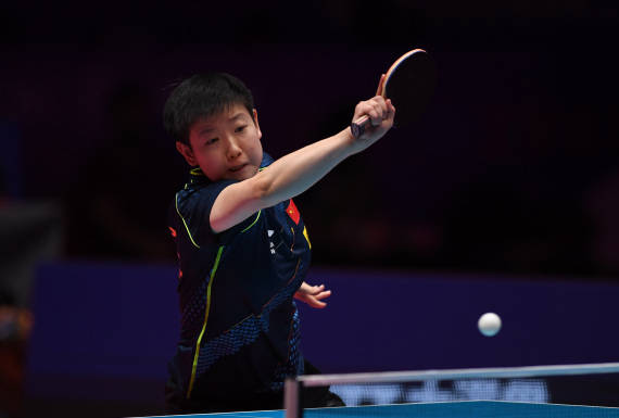 很多球迷立 很多球迷立