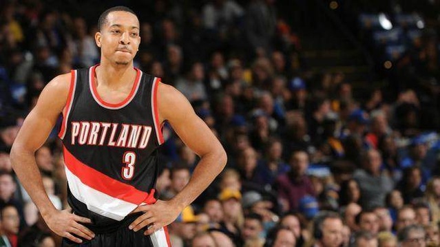 内左右阵容 内左右阵容