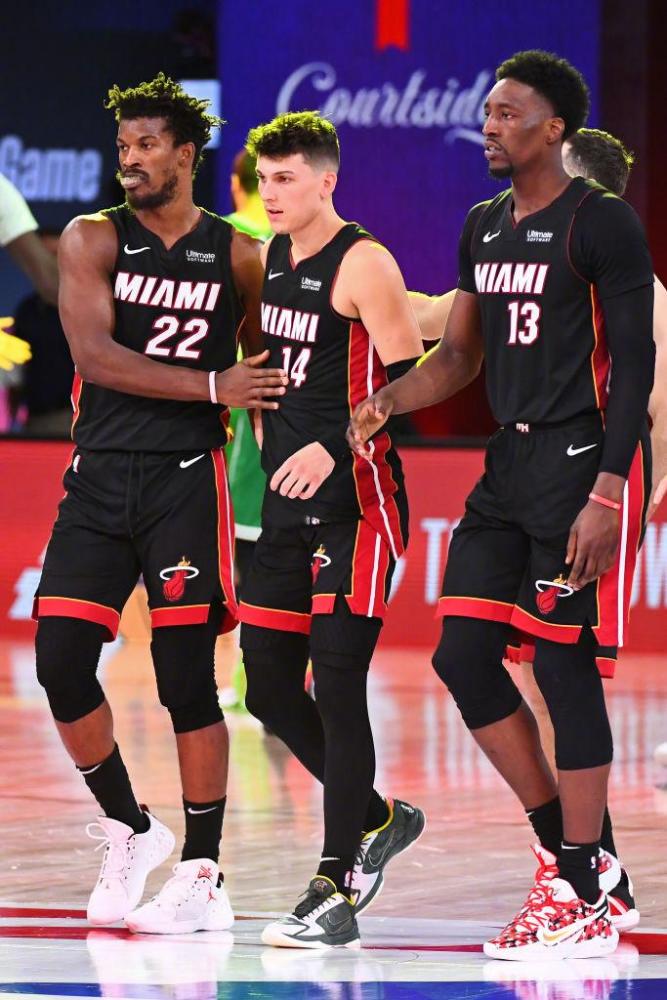 压力下的执 压力下的执