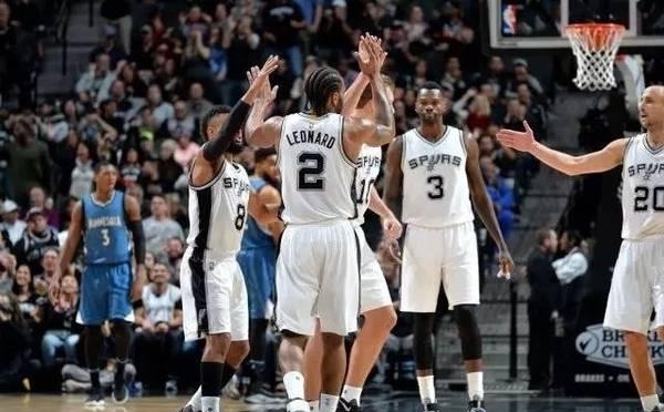 爆冷夺银 爆冷夺银