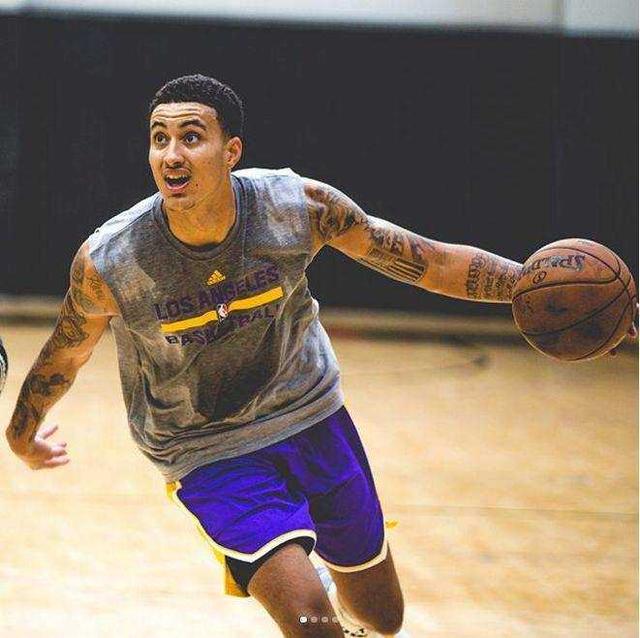 的保护篮板 的保护篮板